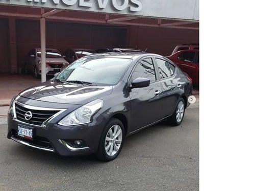 2017 Nissan Versa Advance